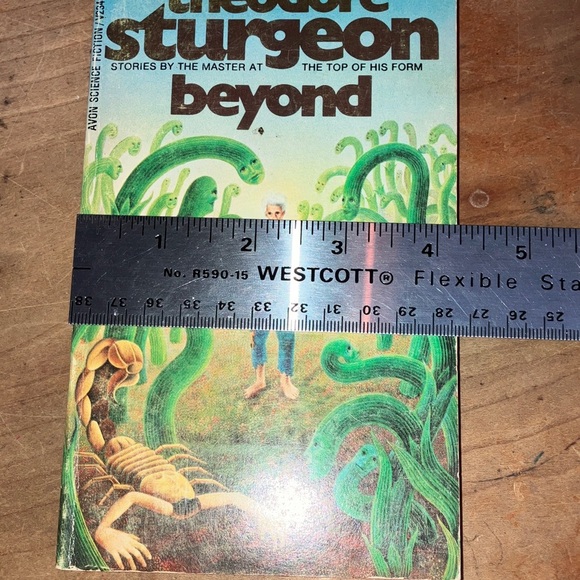 Vintage 1970 sci-fi Theodore Sturgeon stories Beyond in paperback - Picture 7 of 9